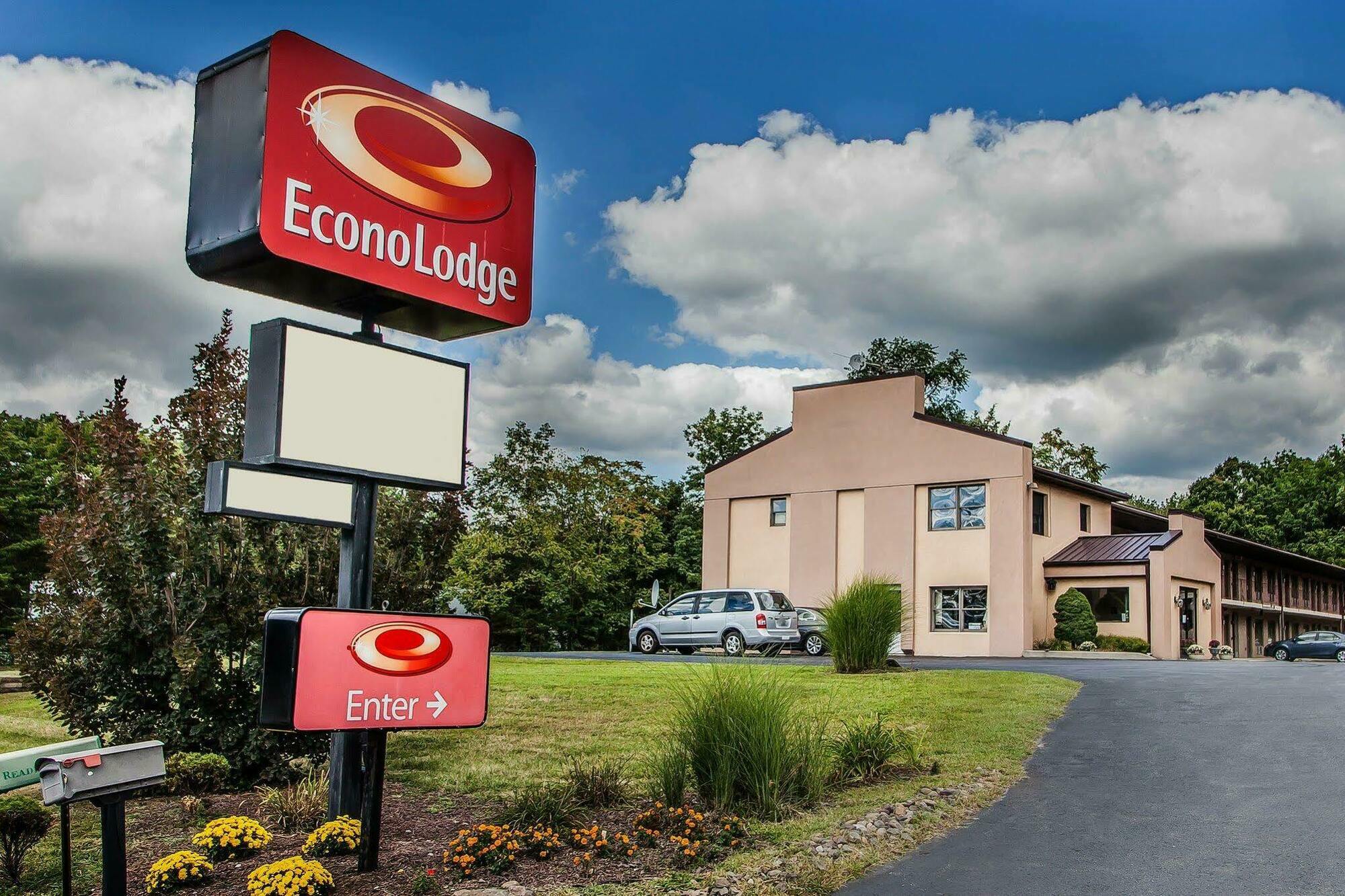 Econo Lodge Douglassville-Pottstown Exterior photo